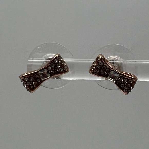 Kate Spade Ready Set Bow pave Bow Studs- New - Picture 3 of 9